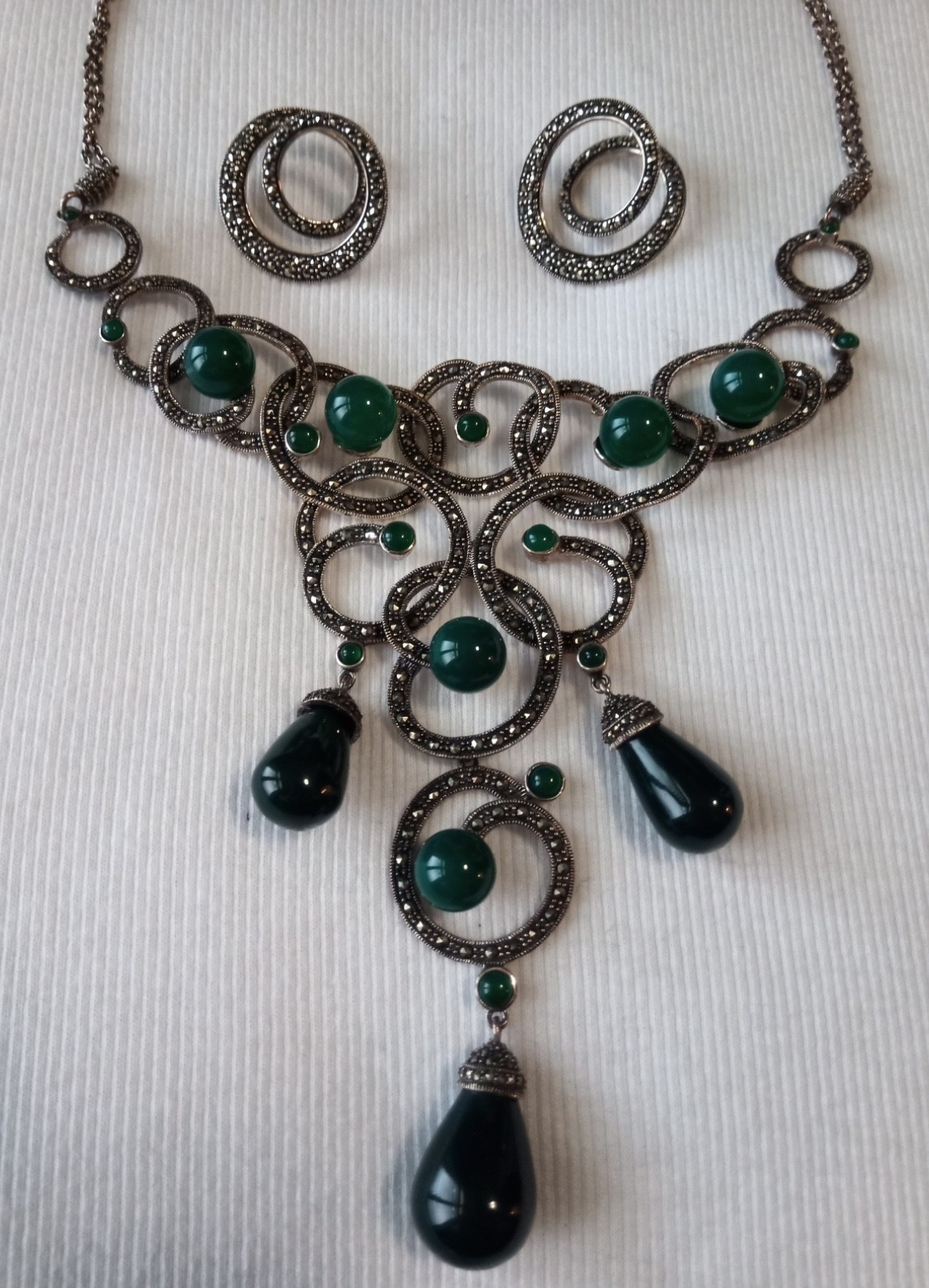 Spectacular Sterling 925 Marcasite Green Stone Statement Bib Necklace