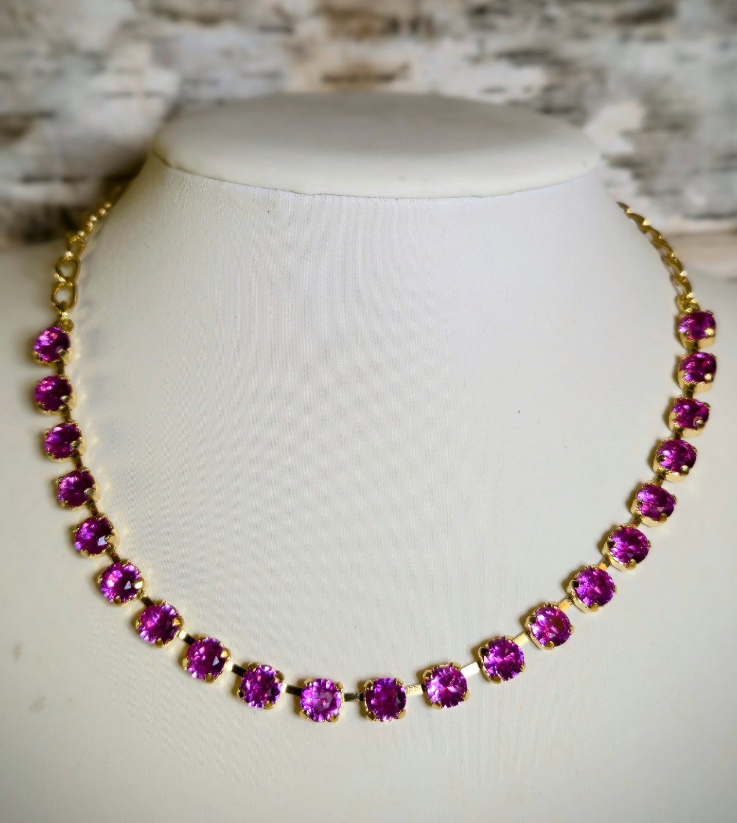 21 Carat Simulated Pink Sapphire In 18k Gold Plated Necklace
