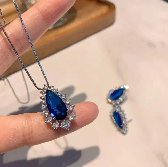 4.90Ct Pear Cut Natural Blue Sapphire & Diamond 14K White gold Luxury Pendant