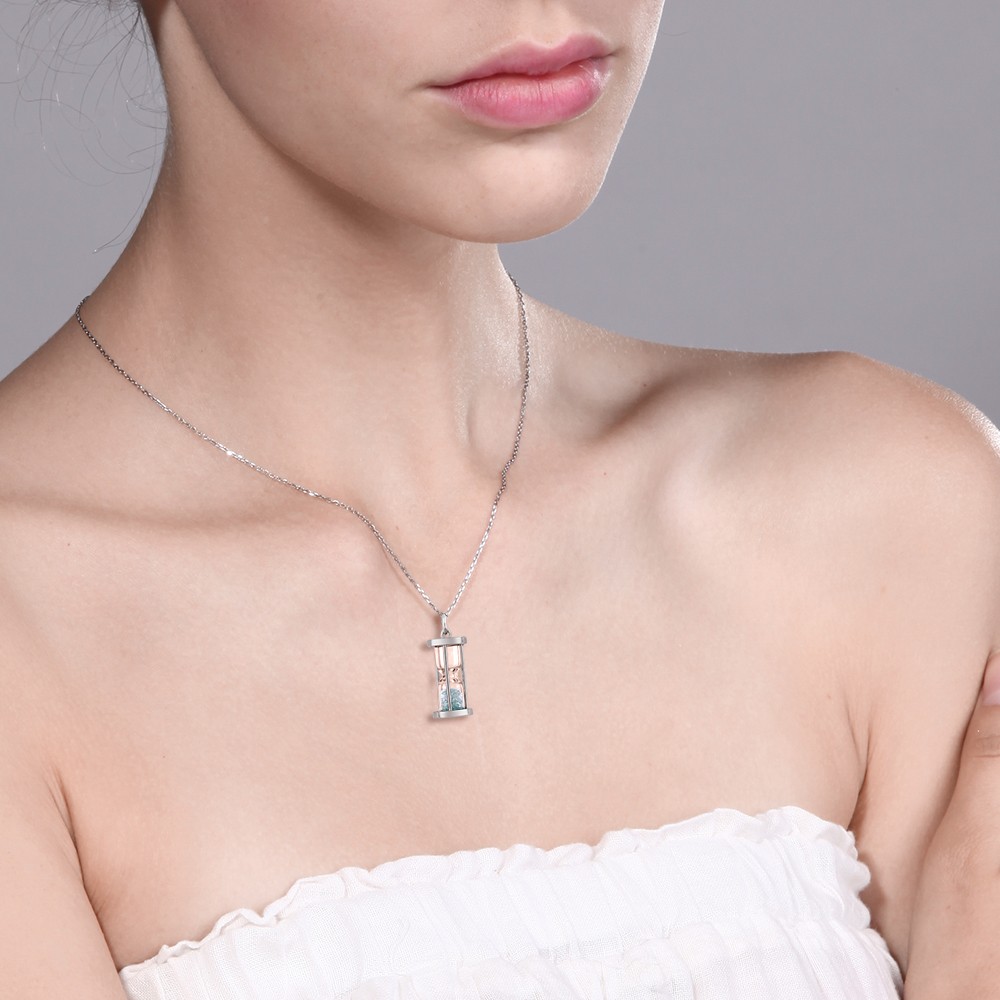 925 Silver Hourglass Pendant and 0.75 Ct Aquamarine Dust 18″ Chain