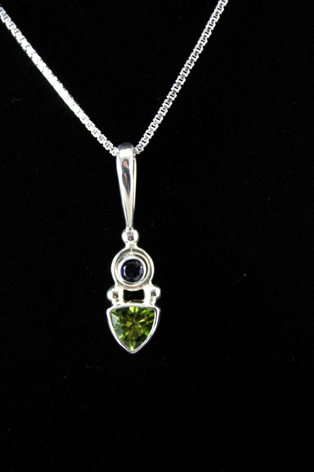 Sajen Peridot Iolite Pendant and 18″ Chain Sterling Silver .925 Green Blue