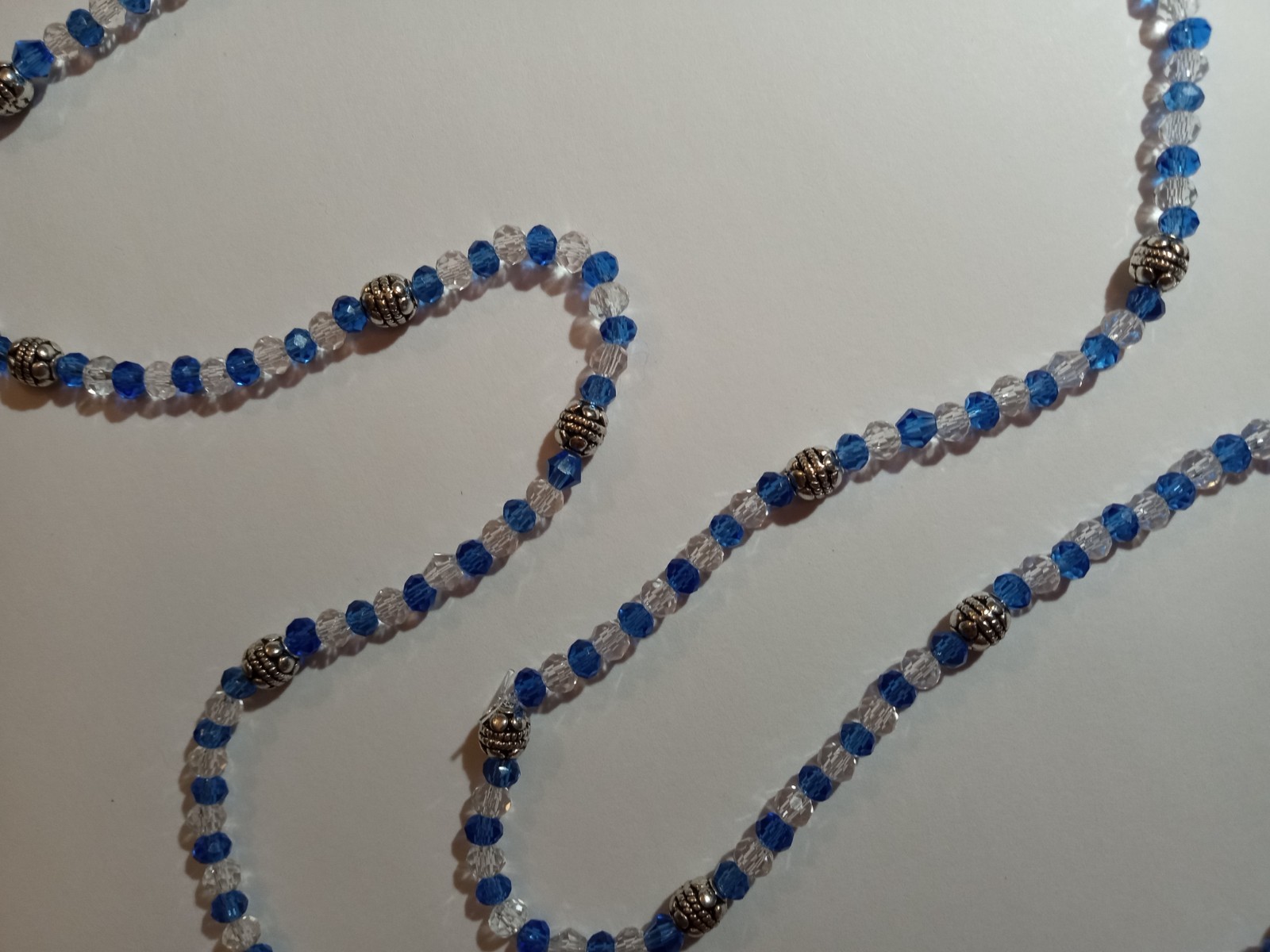 Beautiful Magic Necklace with Blue and Transparent Crystals with Silver