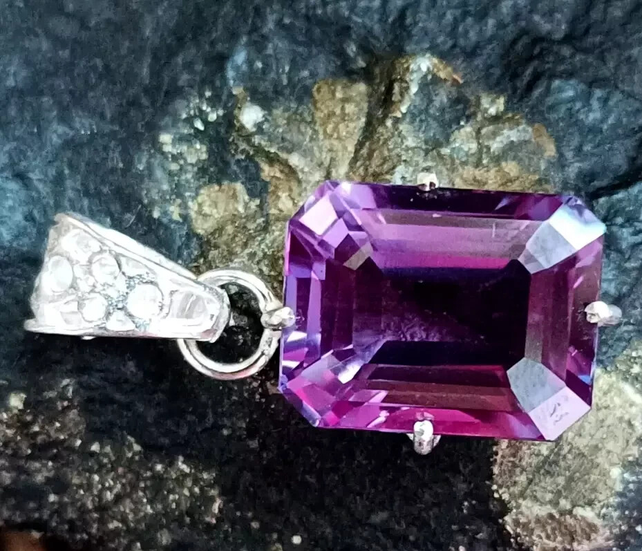 Natural 27.20 CT+ Color Change Alexandrite Certified Gemstone Pendant 925 Silver