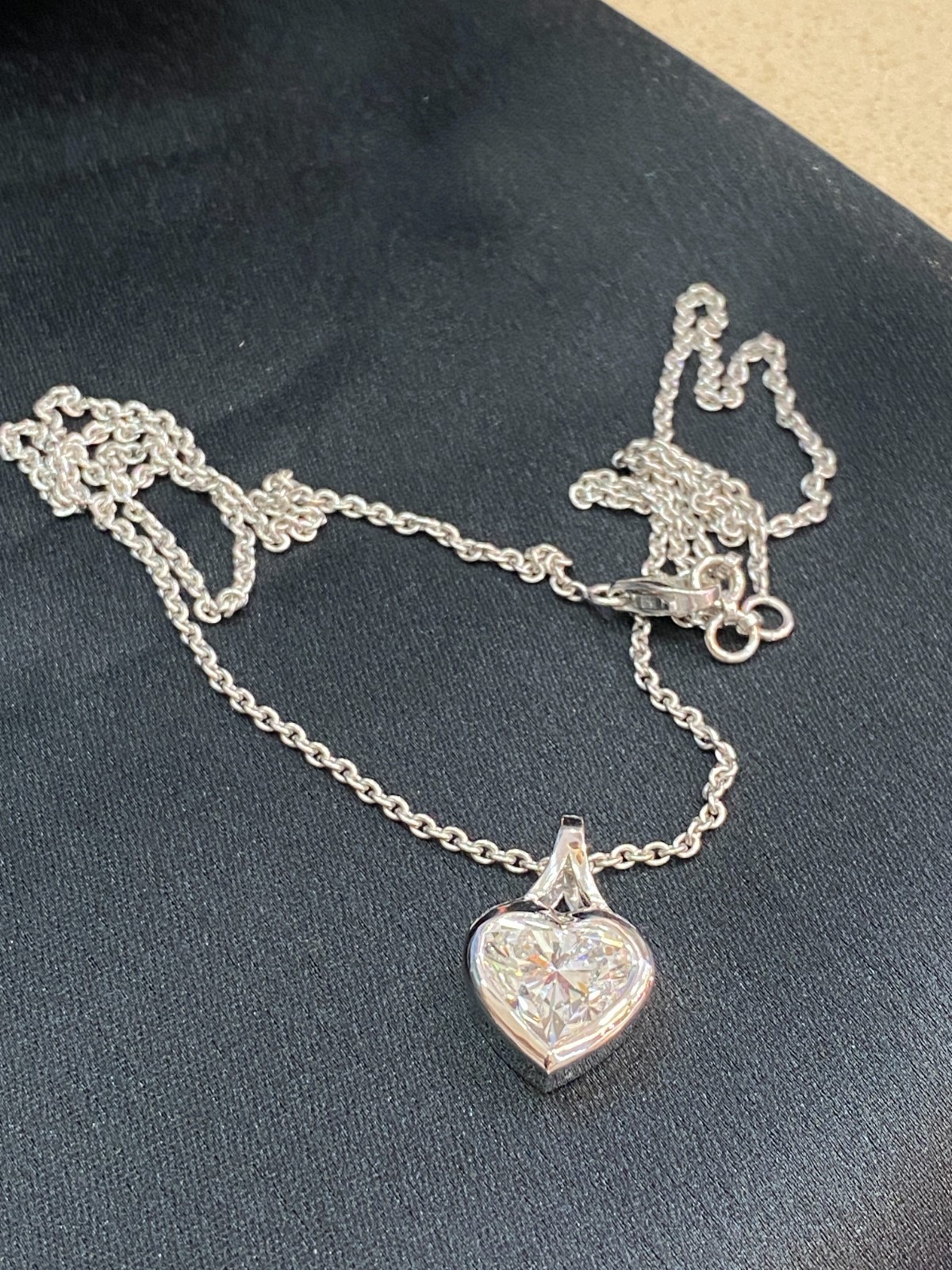 4.00Ct Heart-Cut Lab Grown Diamond EF/VS1 Bezel Necklace Pendant 14k White Gold