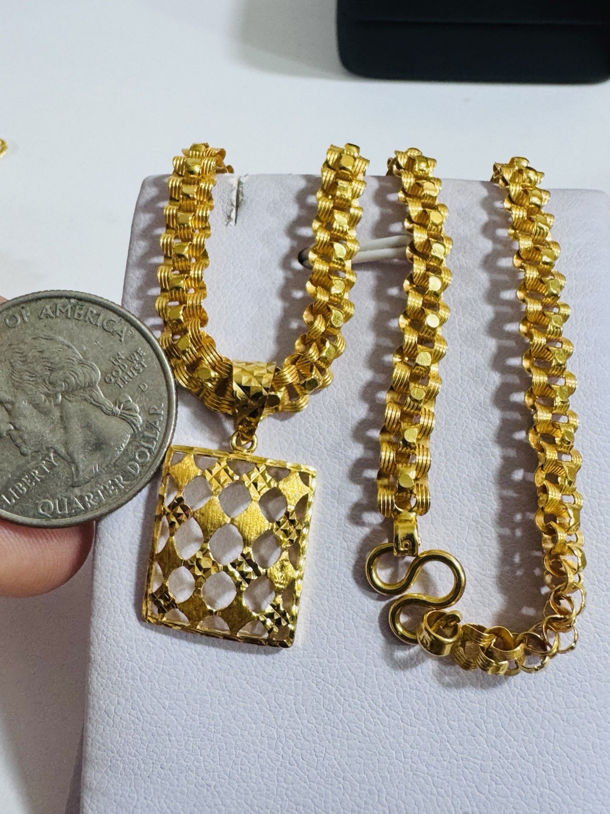 Solid 22K 916 Real Saudi Gold Rectangle Set Necklace 17”/17.5” Long 21.2g 6mm