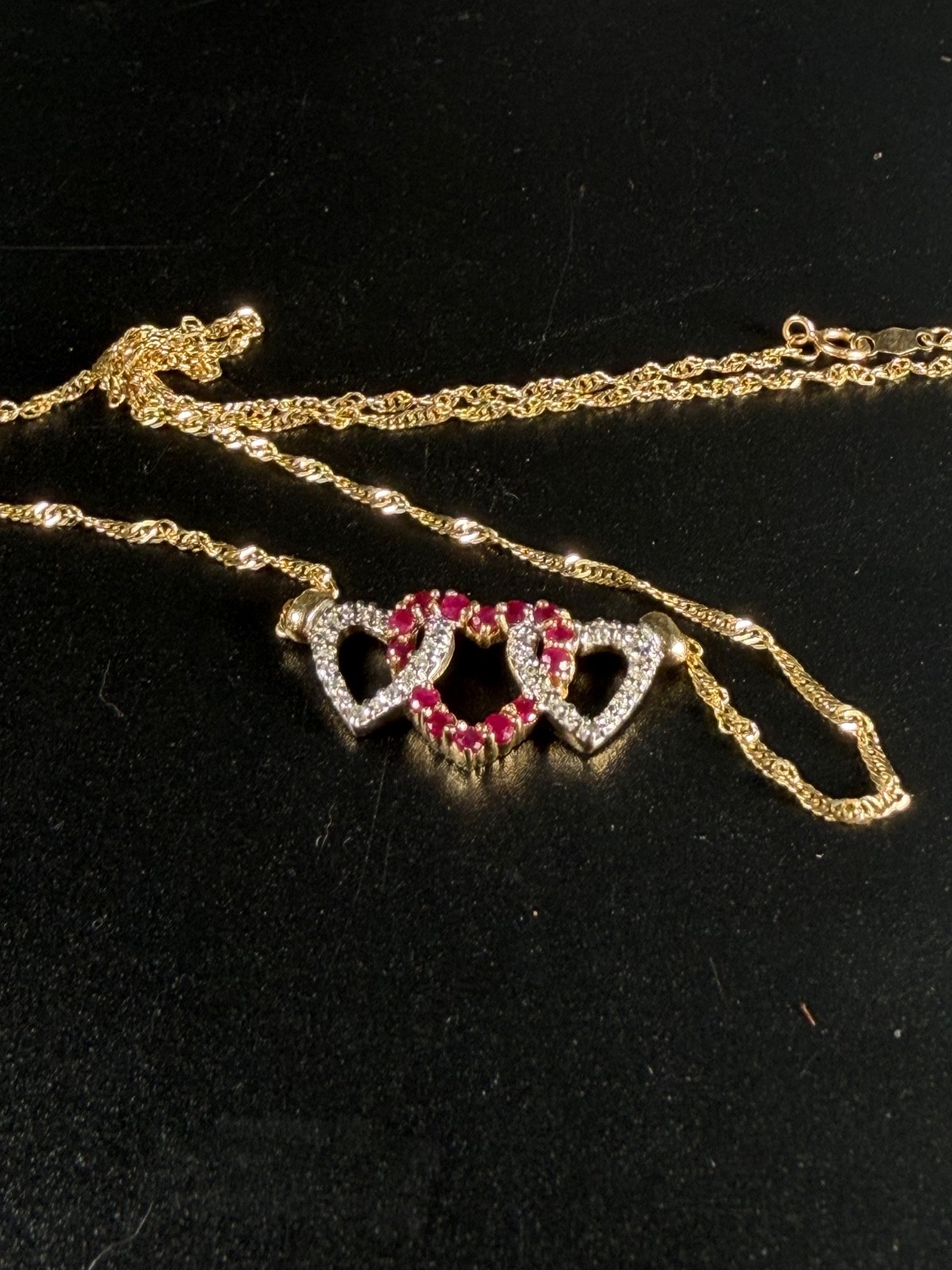 Vintage 14K Solid Gold Interlocking Triple Hearts Necklace Rubies Diamonds 17″