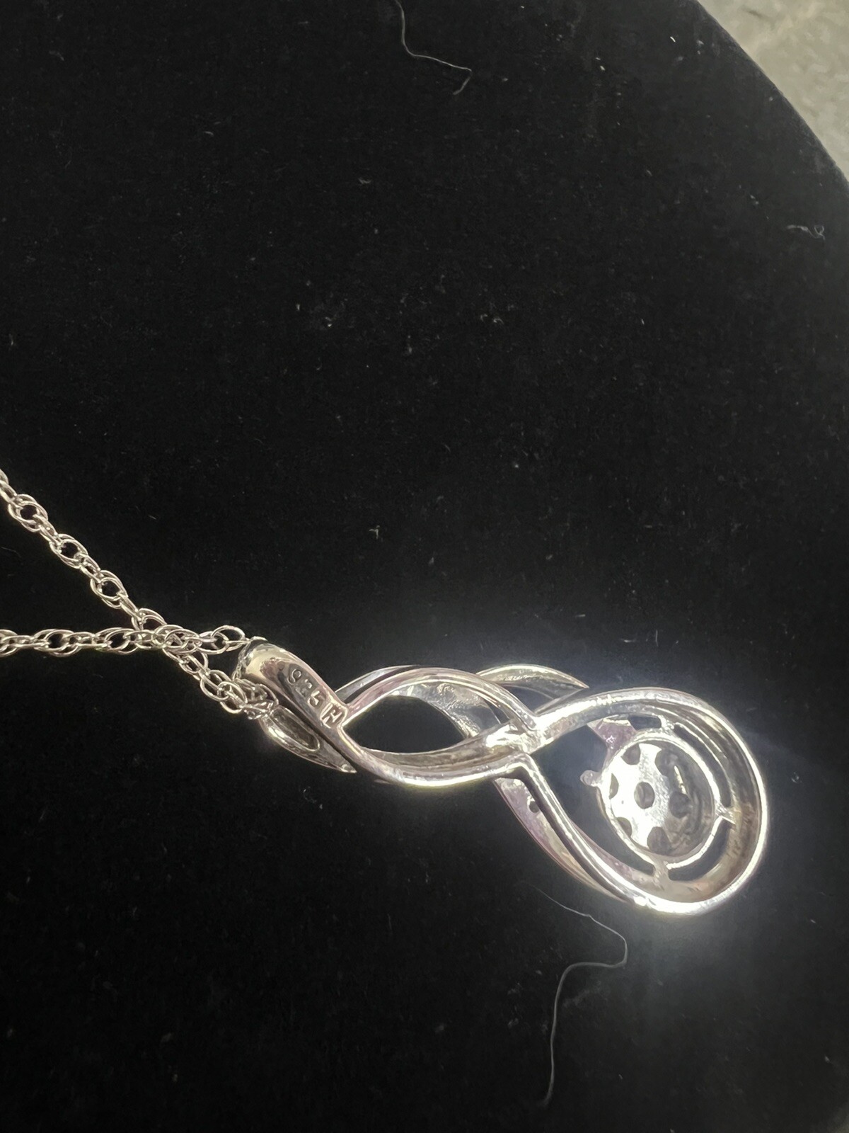 NC Sterling Silver Necklace Twist Pendant W/ Diamonds In The Center