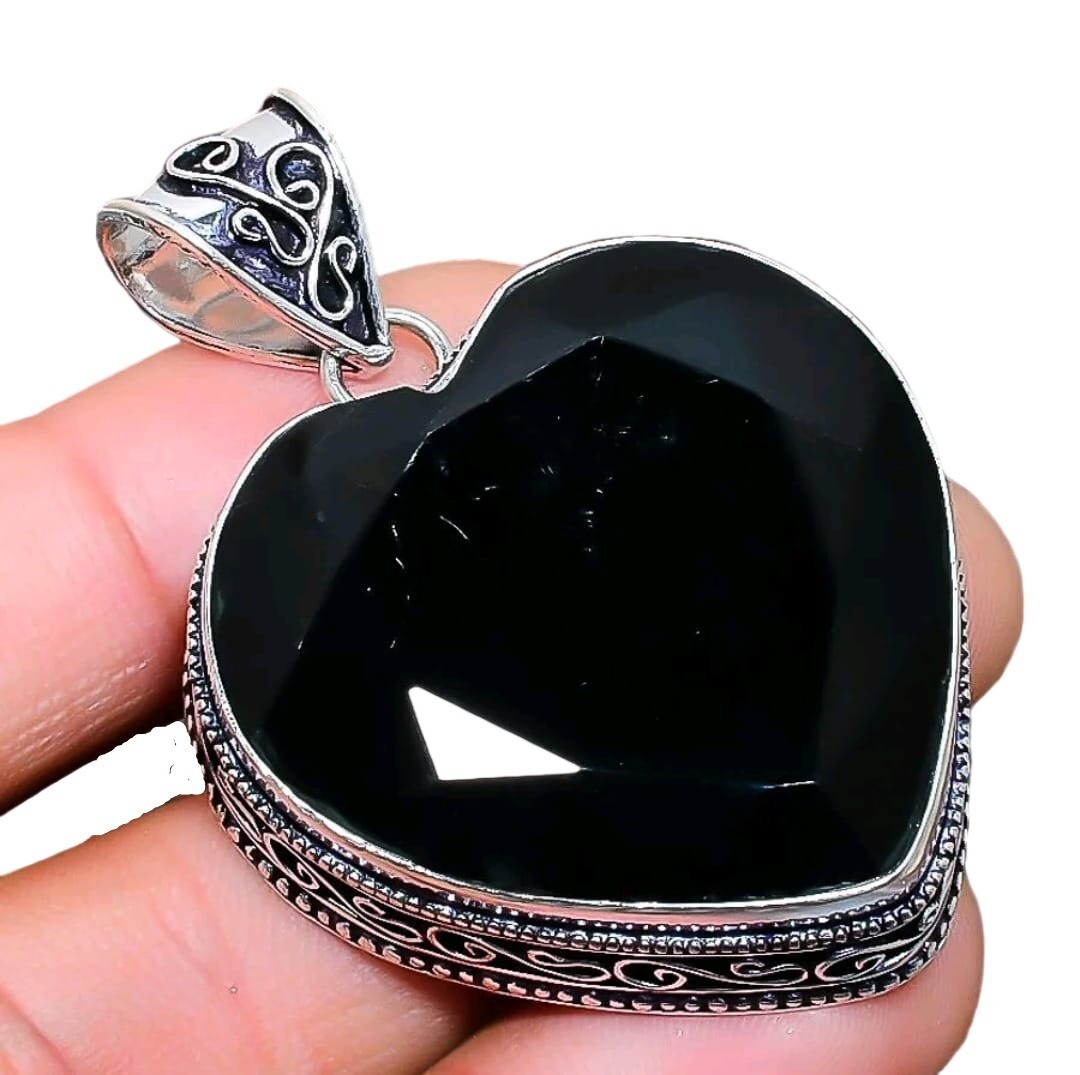 Onyx Black Gemstone Handmade 925 Sterling Silver Jewelry Heart Cut Pendant