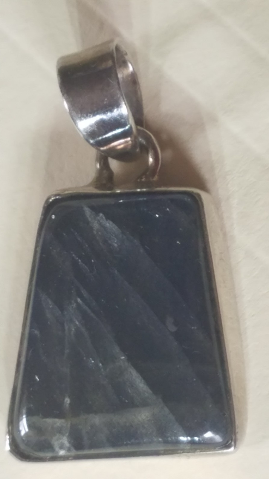 LABRADORITE STERLING SILVER PENDANT 925 *PRE-OWNED IN VERY GOOD CONDITION*