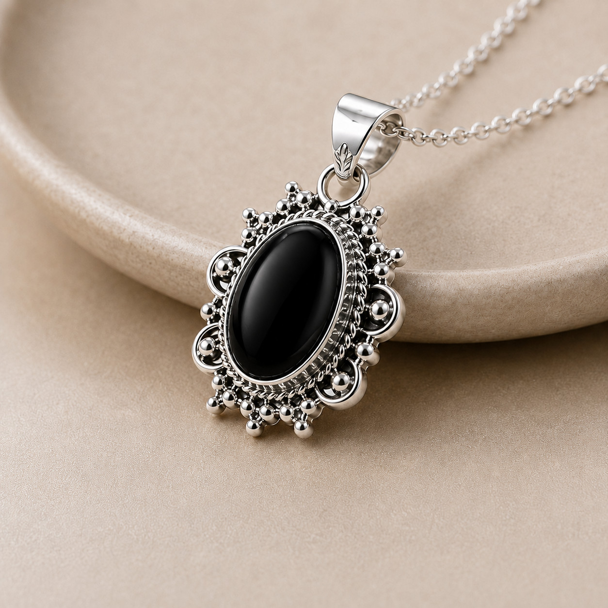 925 Sterling Silver Black Onyx Oval Pendant Necklace Vintage Handmade Women