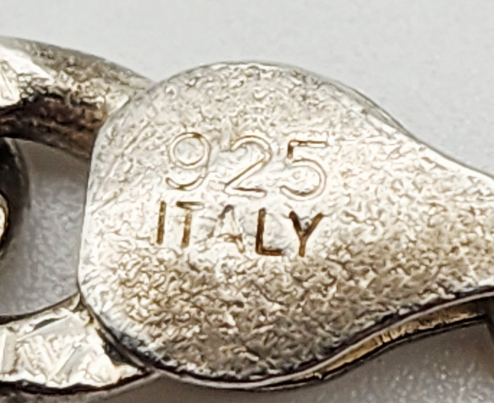 M Italy Oxidized Sterling Silver Diamond Cut Reversible Figaro Chain Necklace