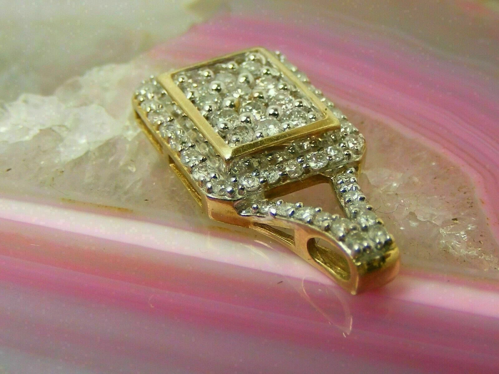 2Ct Round Cut VVS1/D Diamond Cluster Pendant 14K Yellow Gold Finish Free Chain