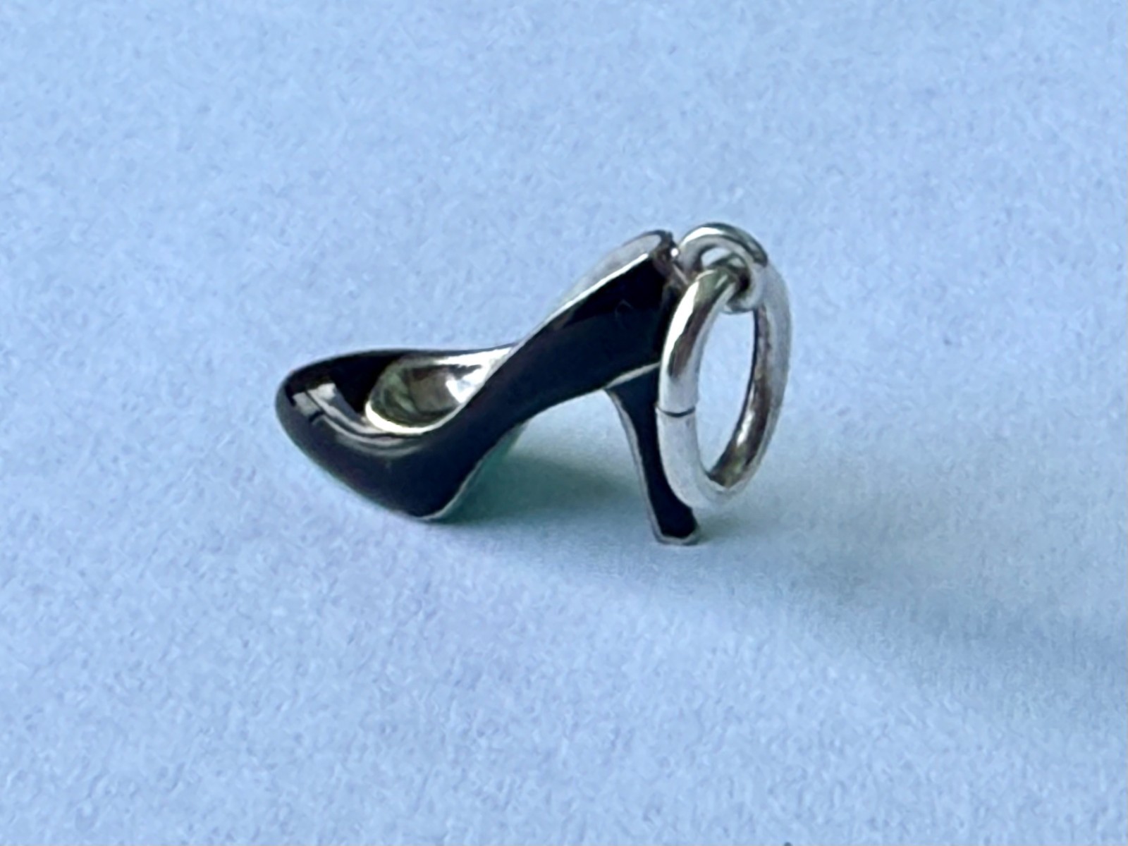 Tffany & Co. Stilleto Heel Shoe Blue Enamel Pendant Charm Sterling Silver