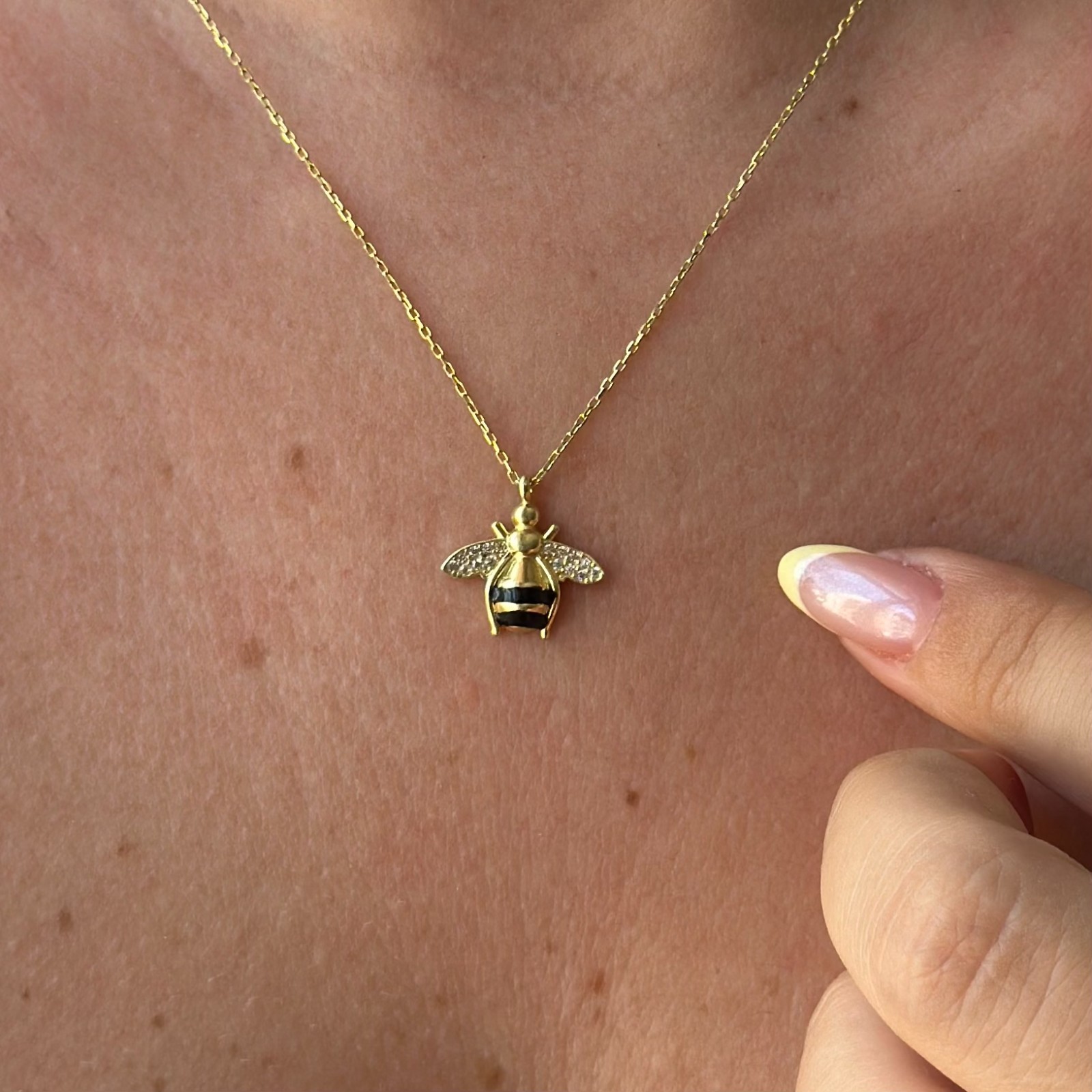 14k Gold Lab-Created Diamond Honey Bee Pendant Necklace for Women Her Jewelry
