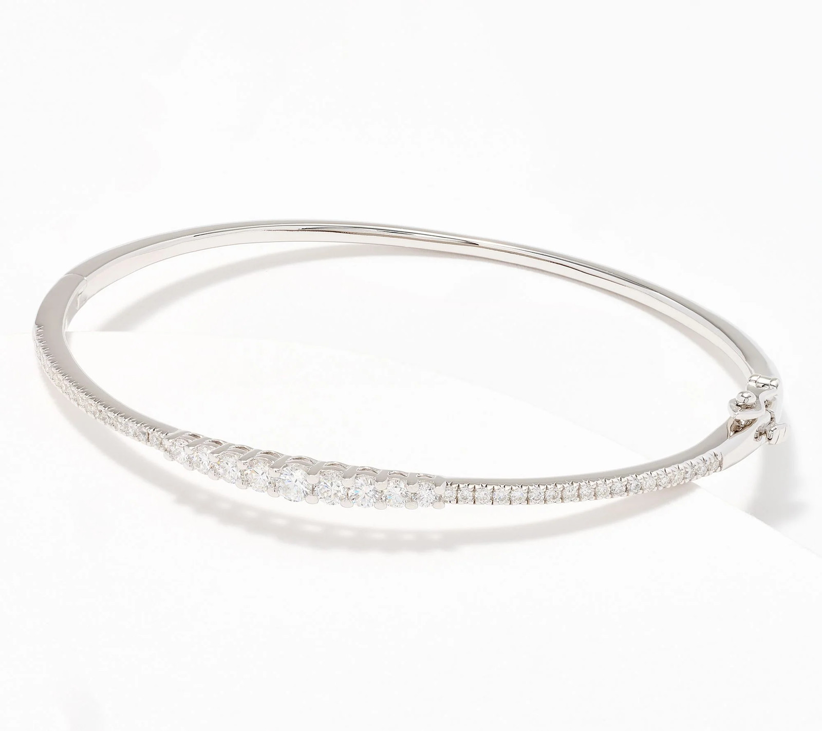 Fire Light Sterling Silver Lab Grown Diamond 1 cttw Graduated Bangle, 7-3/4″