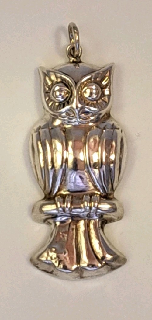 Vintage Estate 925 Sterling Silver Owl Pendant Goodluck Piece 9.27 Grams 2.25″
