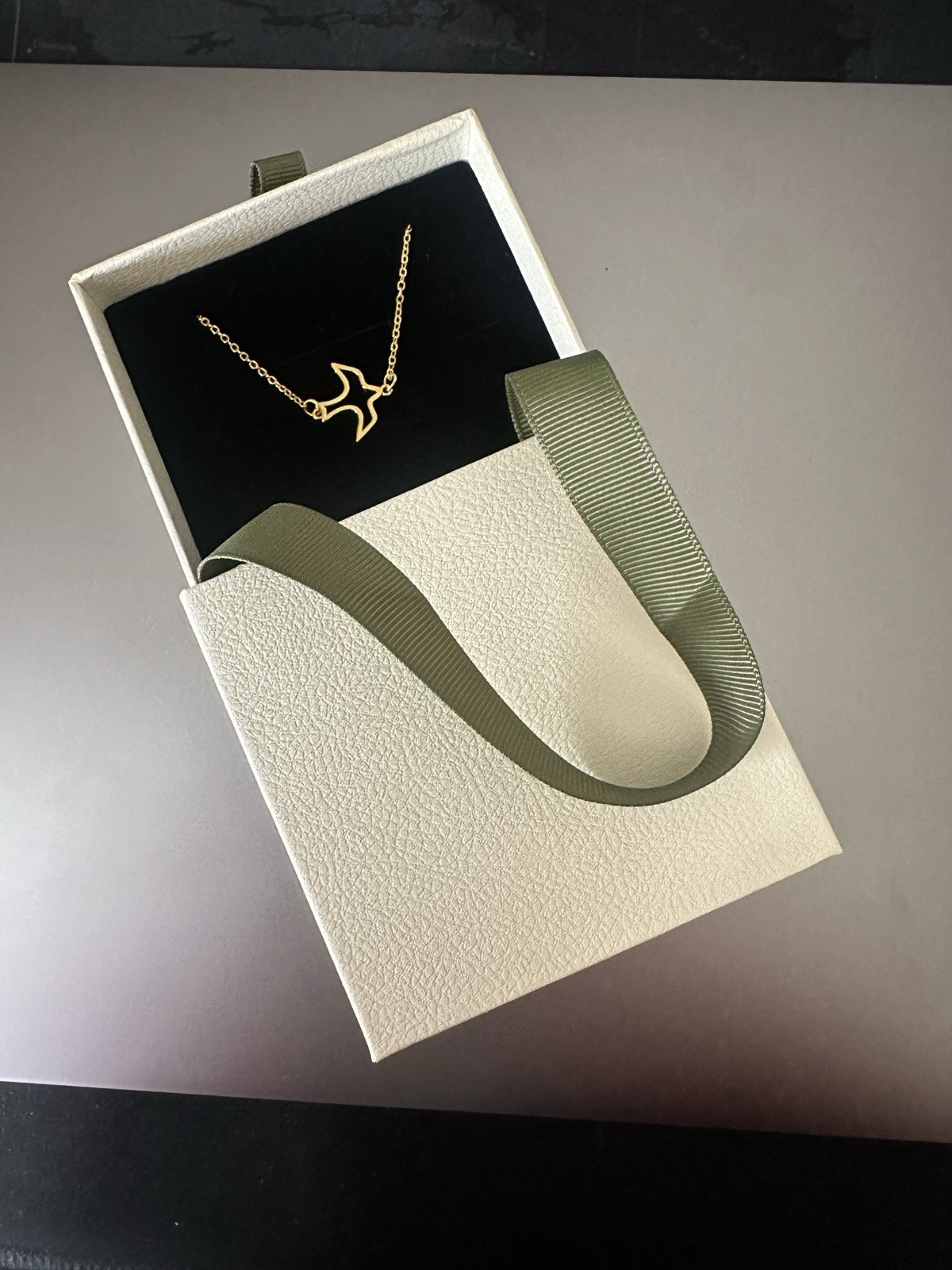 Minimalist Gold Bird Necklace Cute Pendant Women Jewelry Gift 13-15 inch