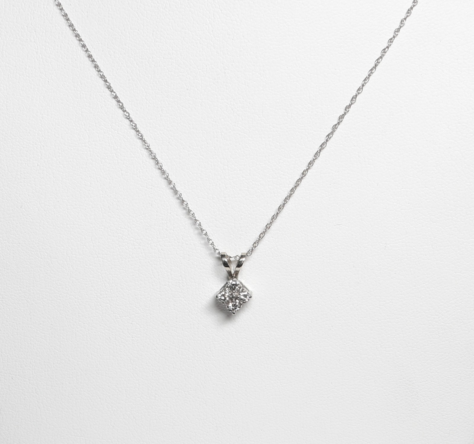 .25ct TW Diamond Pendant 14KW Gold with 20″ 14KW Gold Chain