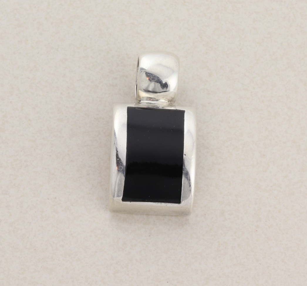 Sterling Silver Black Onyx Pendant Vintage Mexico 1 1/2″ x 3/4″ inch