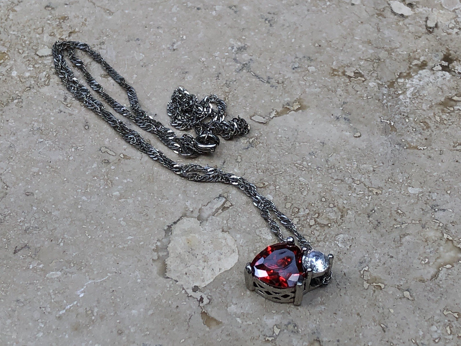 ❤️✨925 STERLING SILVER Red Ruby Garnet Color HEART Pendant Necklace TWIST CHAIN