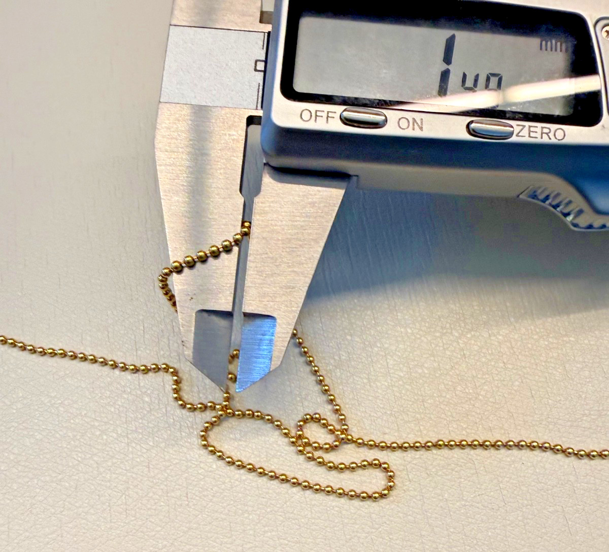 UnoAErre 18K Yellow Gold Ball Chain Necklace 15.25” 3.89g 750 Italy 1.5mm