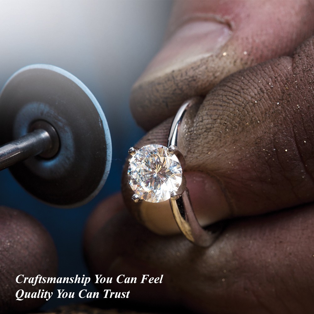 14K White Gold Lab Grown VS/SI FGH Diamond Letter Hnitial Pendant