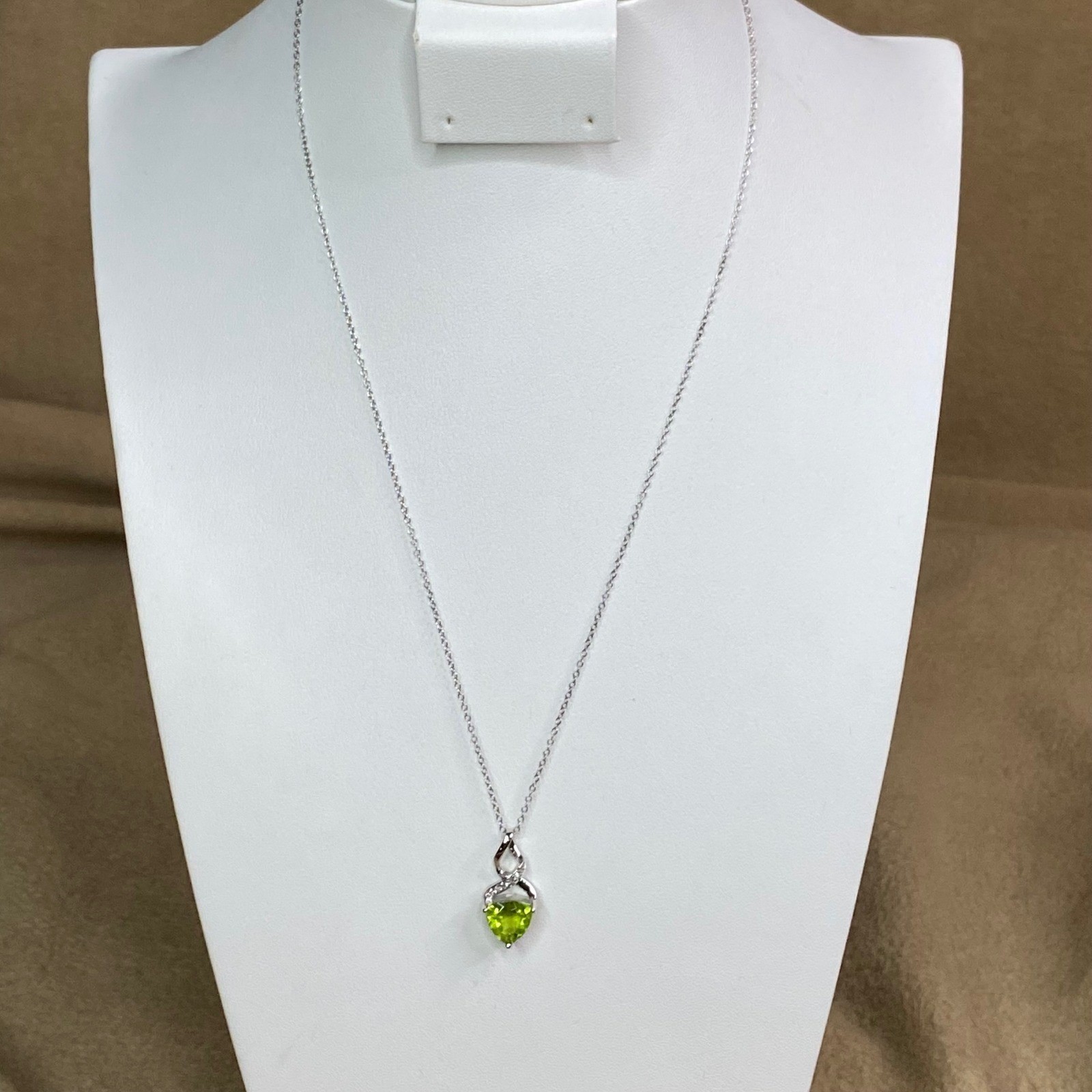 Trillion Manchurian Peridot & White Zircon Sterling Silver Pendant Necklace New