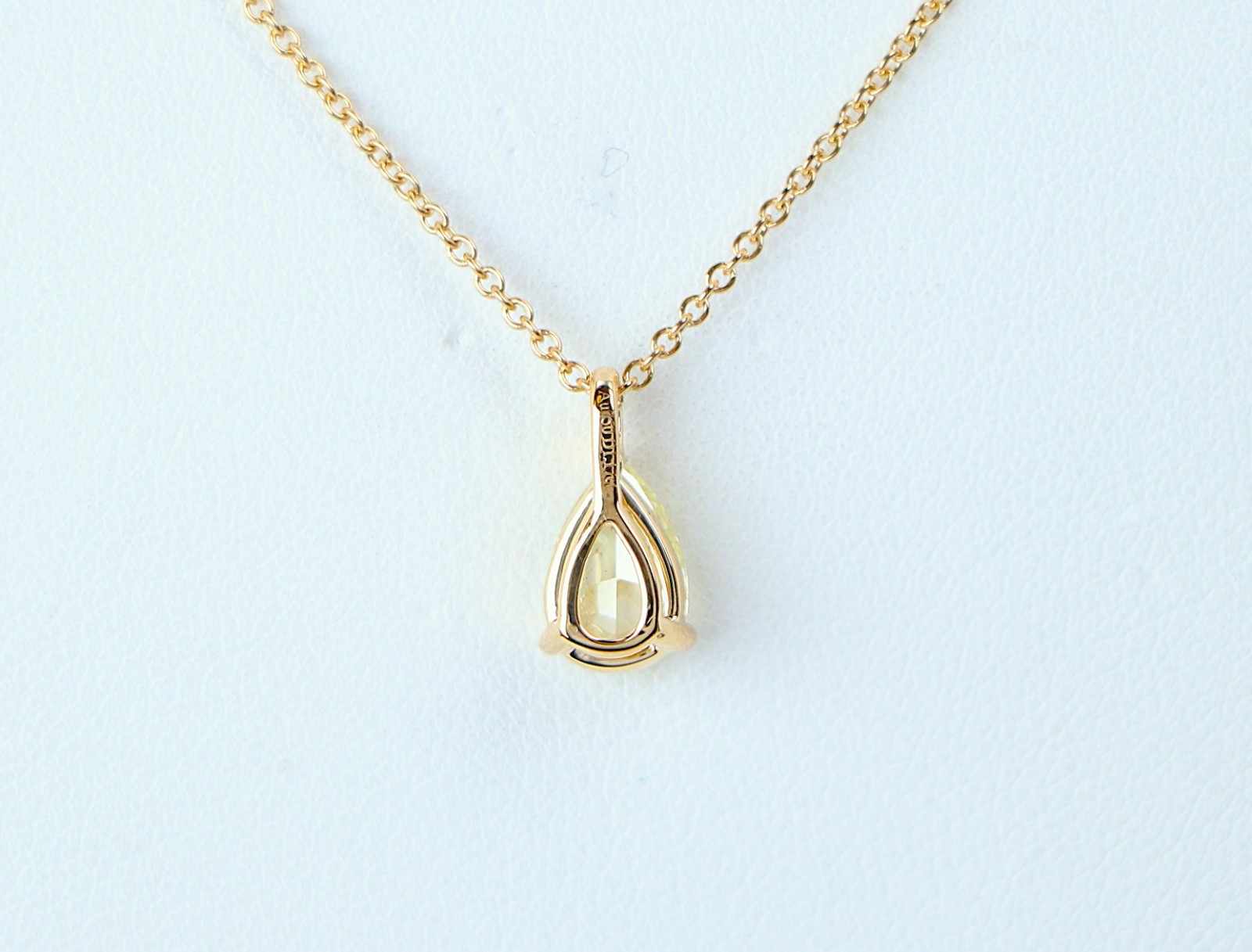 $11500 18k Yellow Gold GIA 1.17 Fancy Light Yellow Pear Diamond Pendant Necklace