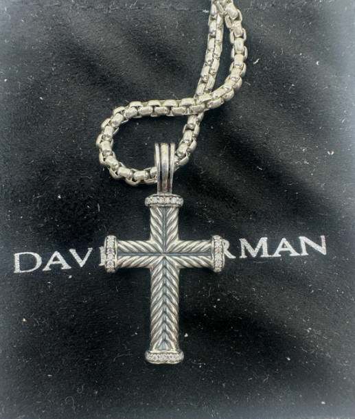 David Yurman 925 Silver Chevron Cross Necklace 24″ with Diamonds