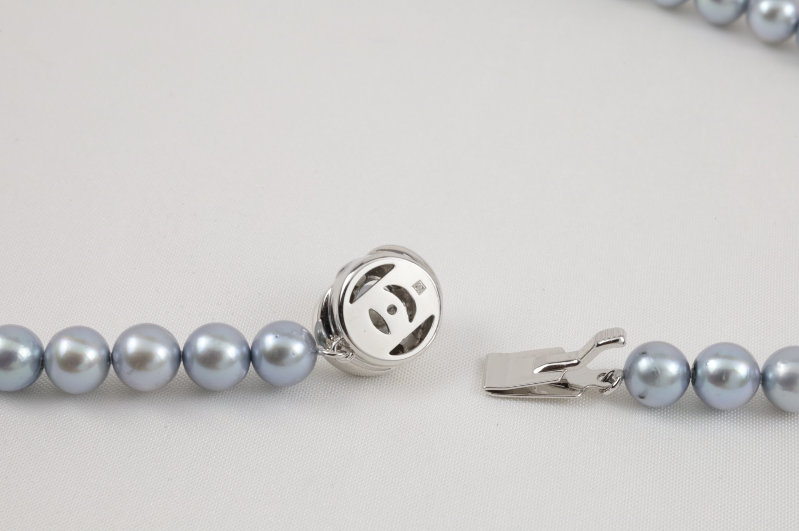 TASAKI Akoya Blue Pearl Necklace 7.0-7.5mm 17″ Silver Clasp w/ Case