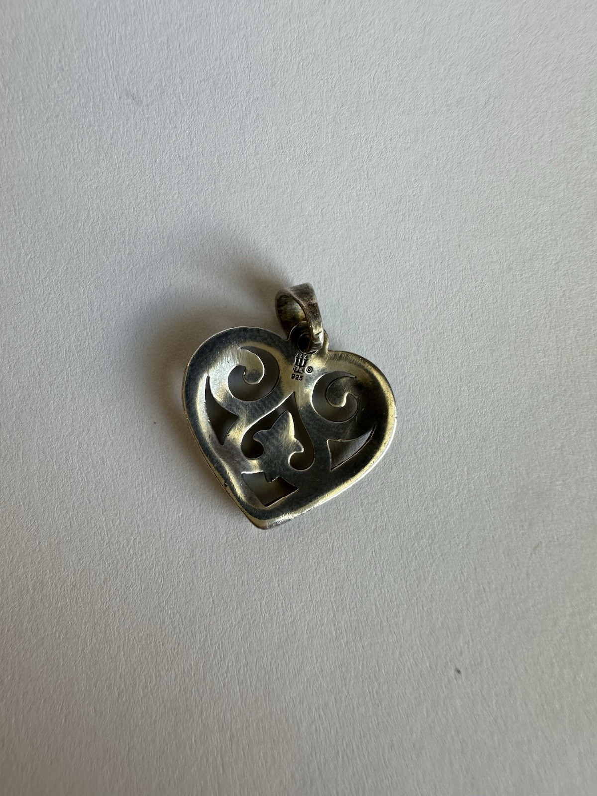 James Avery French Scroll Heart – Retired