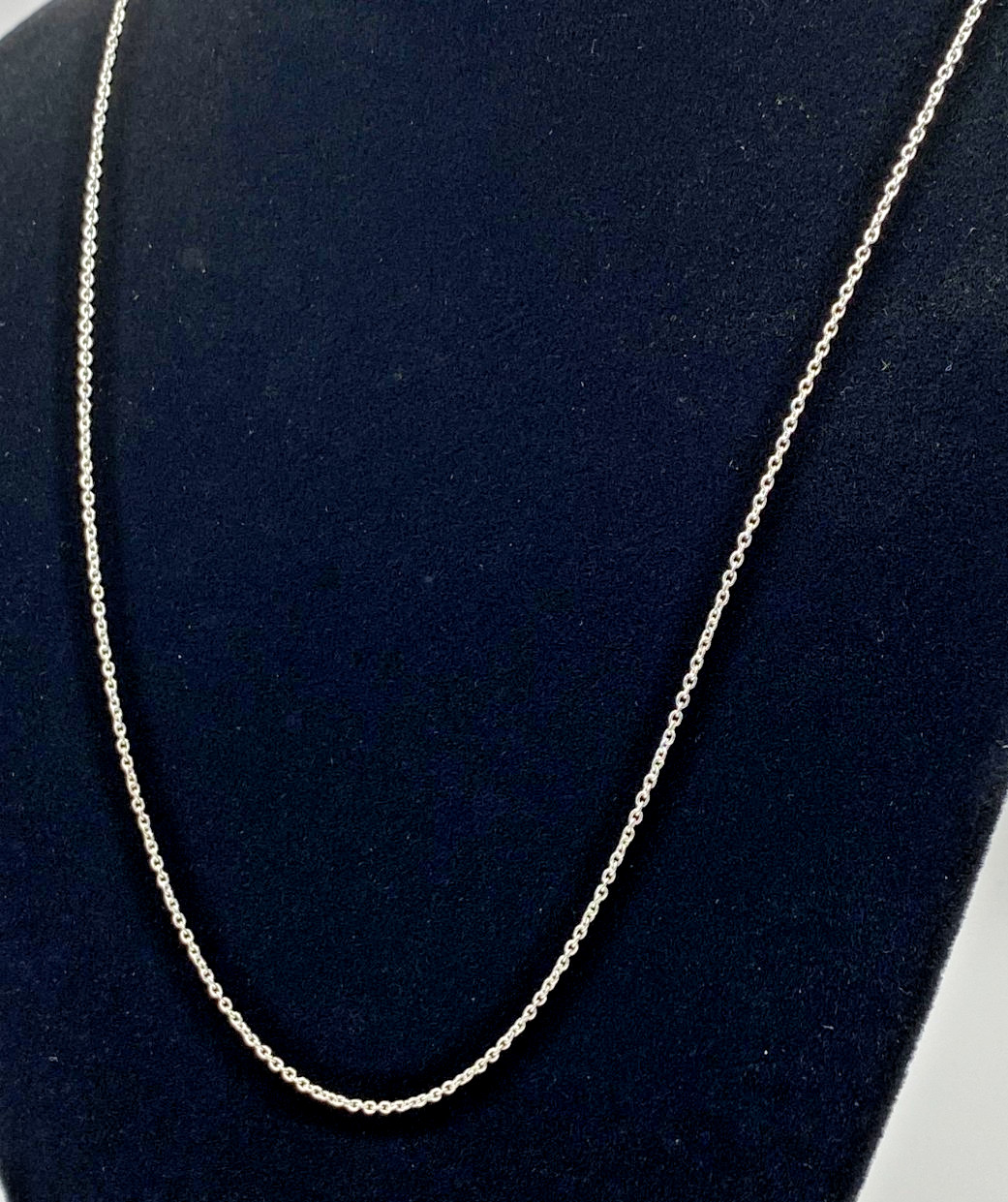 24 in Sterling Silver Chain ITALY Round Link Lobster Clasp NWT Gift Box