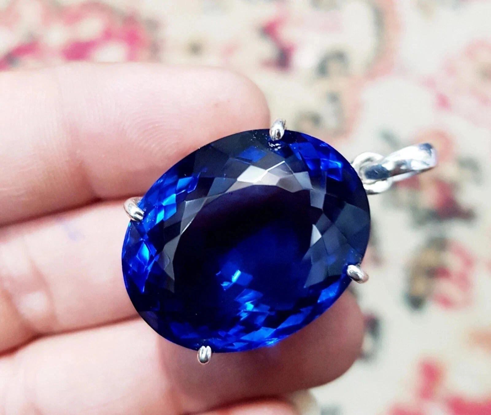Certified 35 CT Natural Blue Sapphire Oval Cut Gemstone 925 Solid Silver Pendant