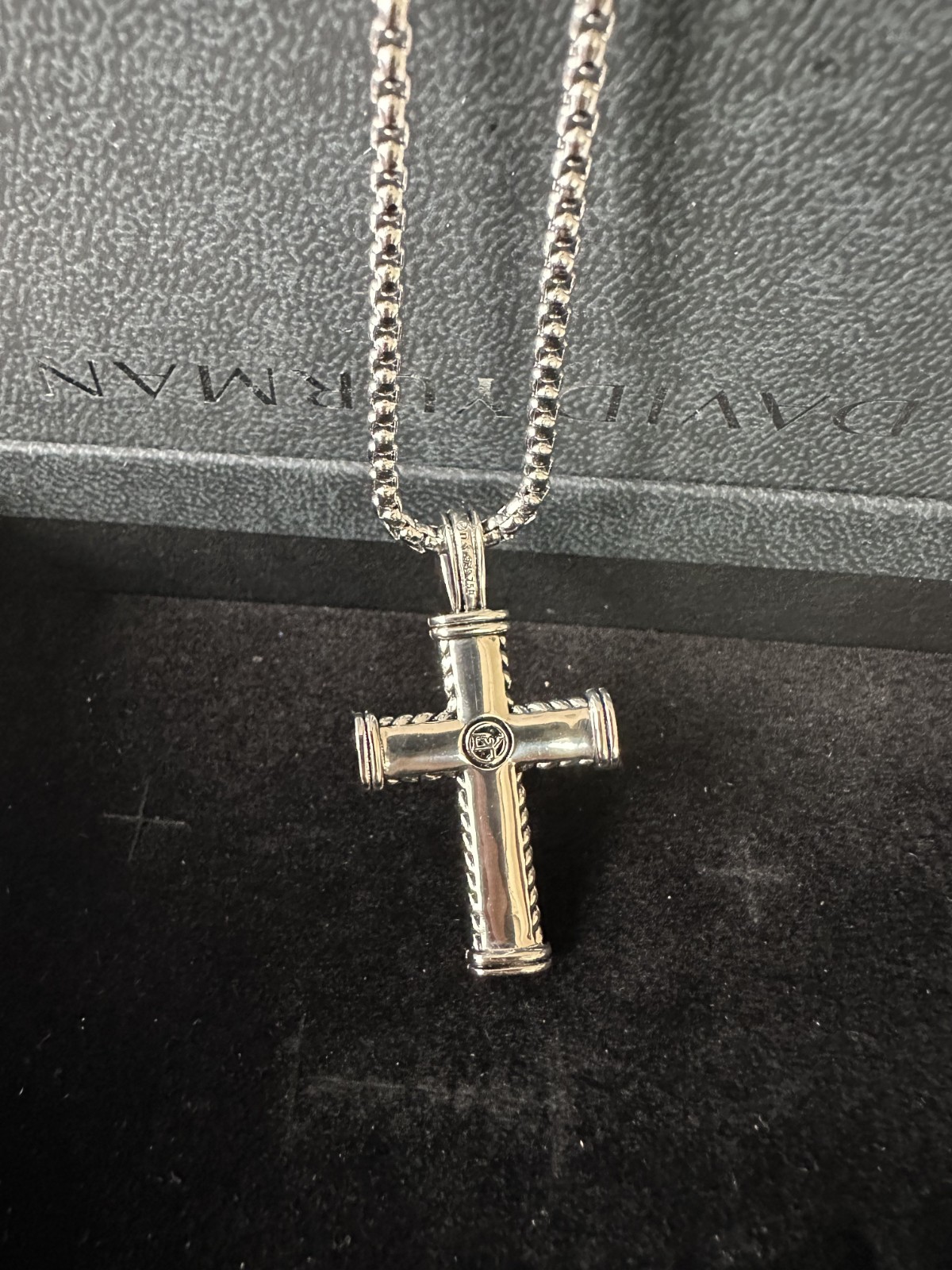 David Yurman Chevron Cross Necklace 925 Sterling Silver & 18K Yellow Gold 19″