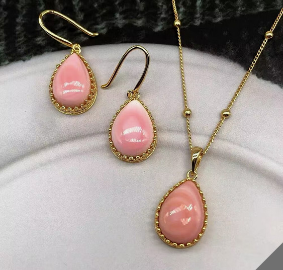 Suberb natural set of pink queen conch pearl pendant earring