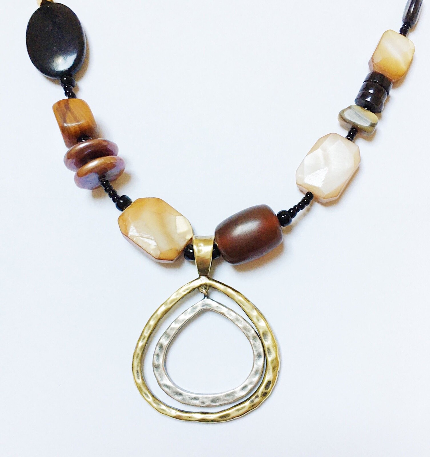 SILPADA MOP Teardrop Pendant Necklace N1787 Shell 925 Pearl Brass VERY GOOD COND