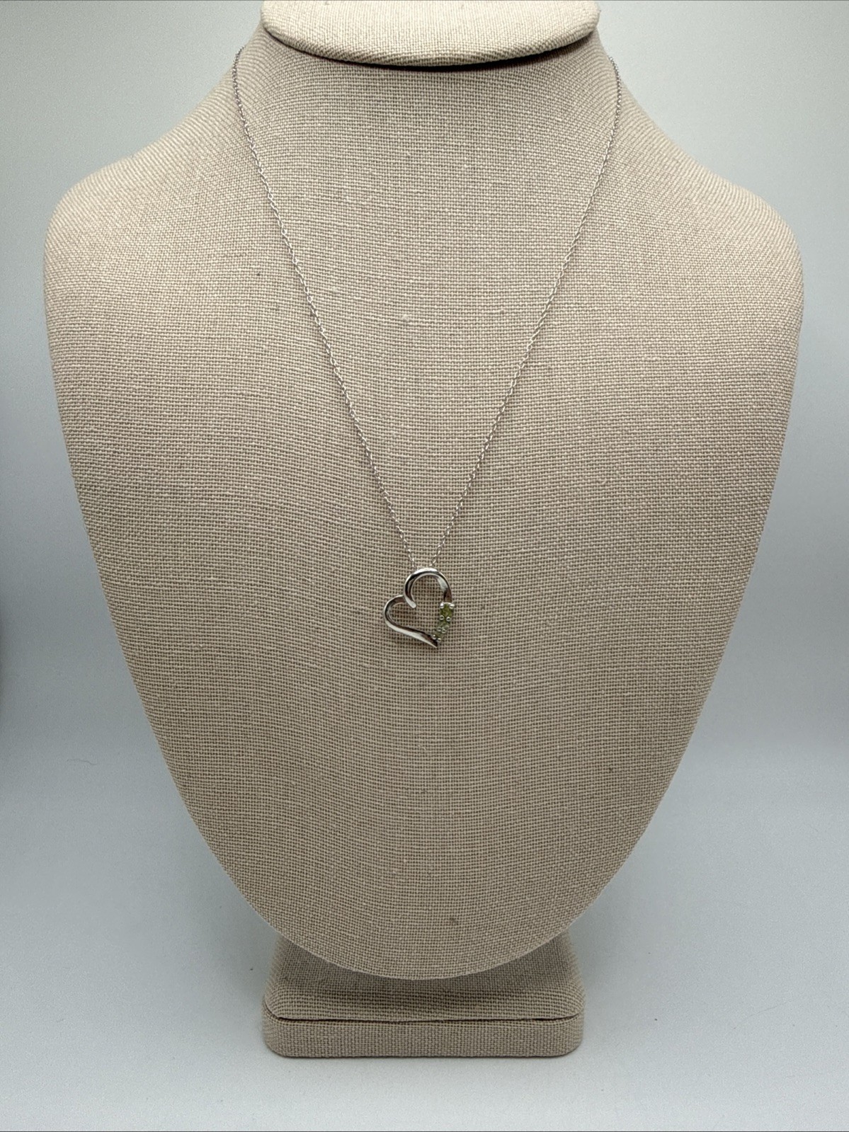 Beautiful Natural Green Peridot Sterling Silver 925 Heart Necklace 18”