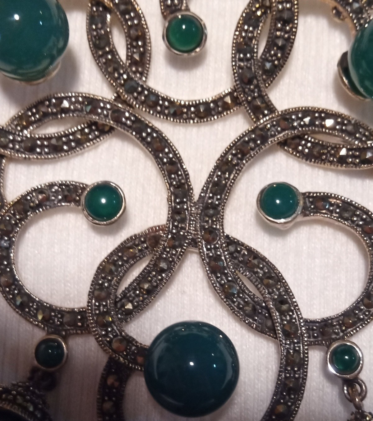 Spectacular Sterling 925 Marcasite Green Stone Statement Bib Necklace