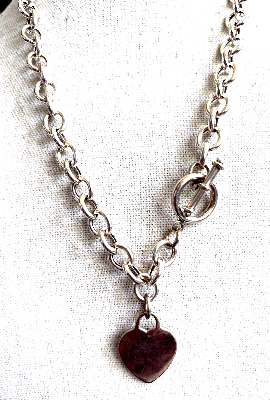 Sterling Silver 925 Round Link Front Toggle Necklace With Heart Dangle 31 Grams