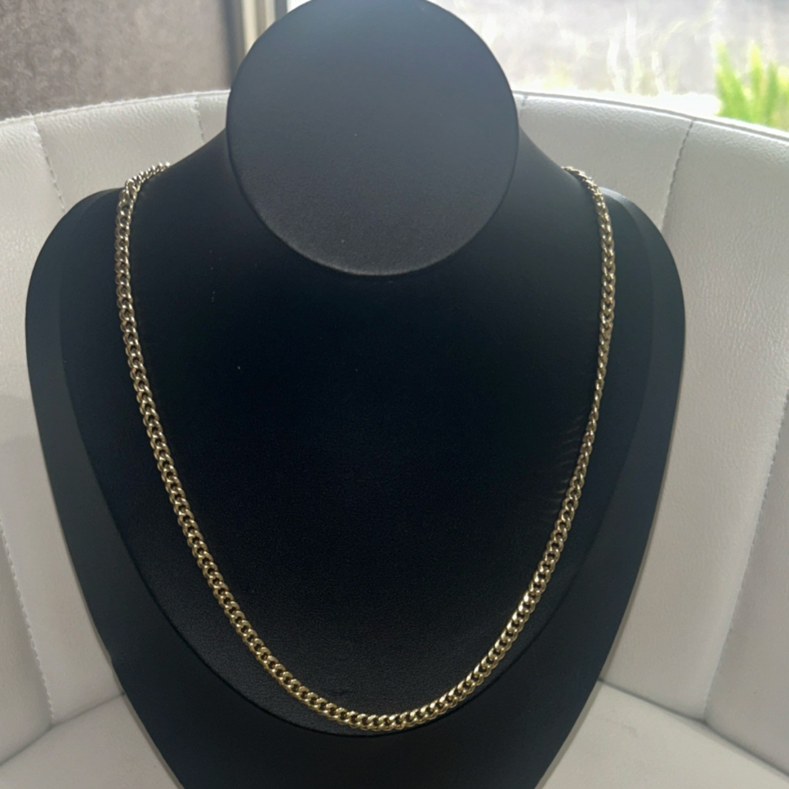 Gold Curb Link Chain Necklace 10.73g Yellow Gold Metal No Stone Chain Style