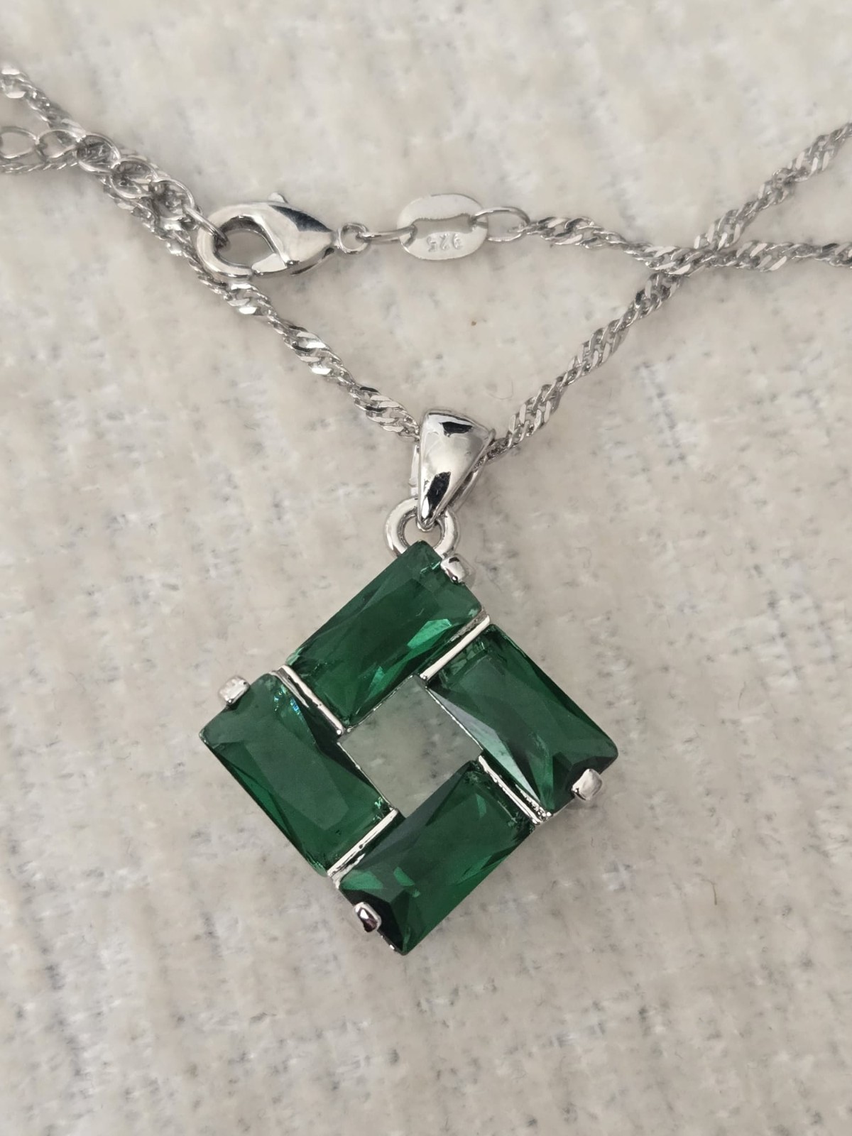 Sterling Silver Green Square Crystal 18 Inch Adjustable Necklace. UK Seller