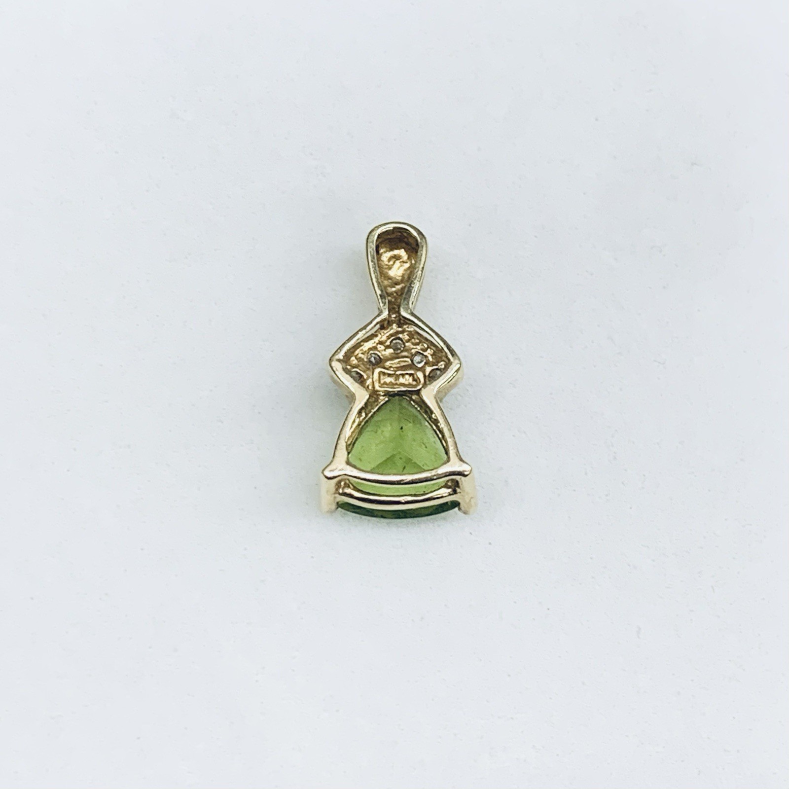 Vintage 14k Yellow Gold Trillion Cut Natural Peridot & Diamond Pendant Charm