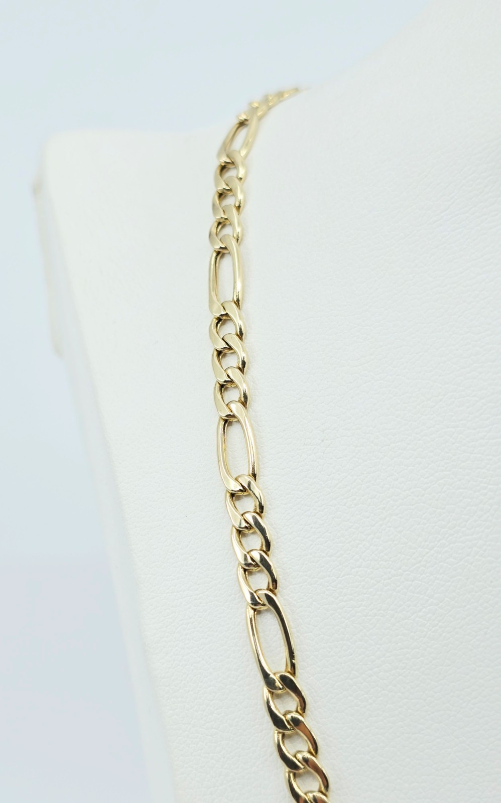 Beautiful 14K Solid Yellow Gold Designer Figaro Link Chain Necklace – 21.25″ L