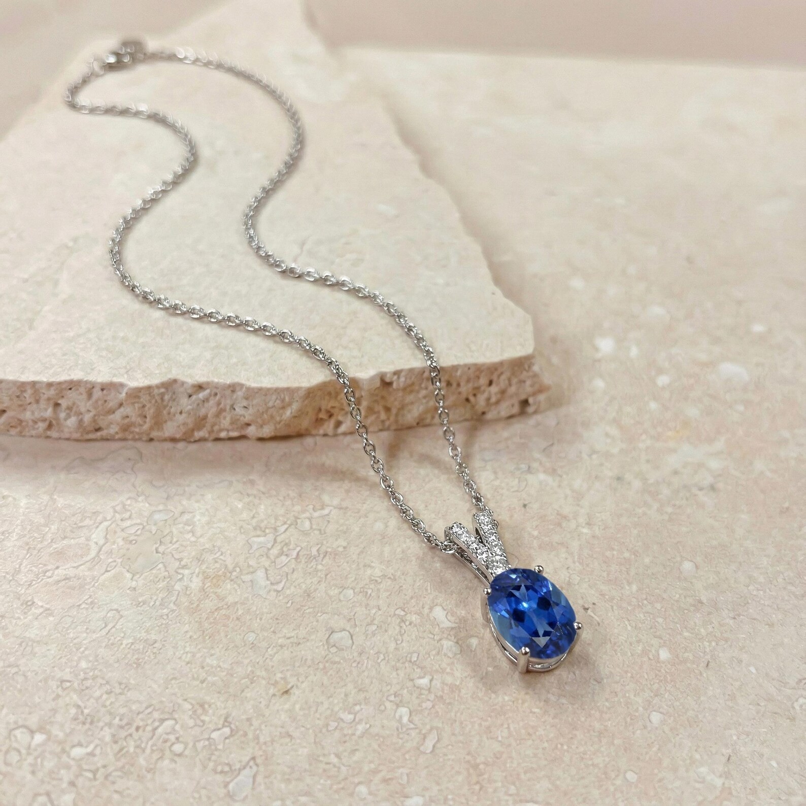 3.20 Ct Oval Cut Natural Sapphire Diamond Gorgeous Pendant 14K White Gold