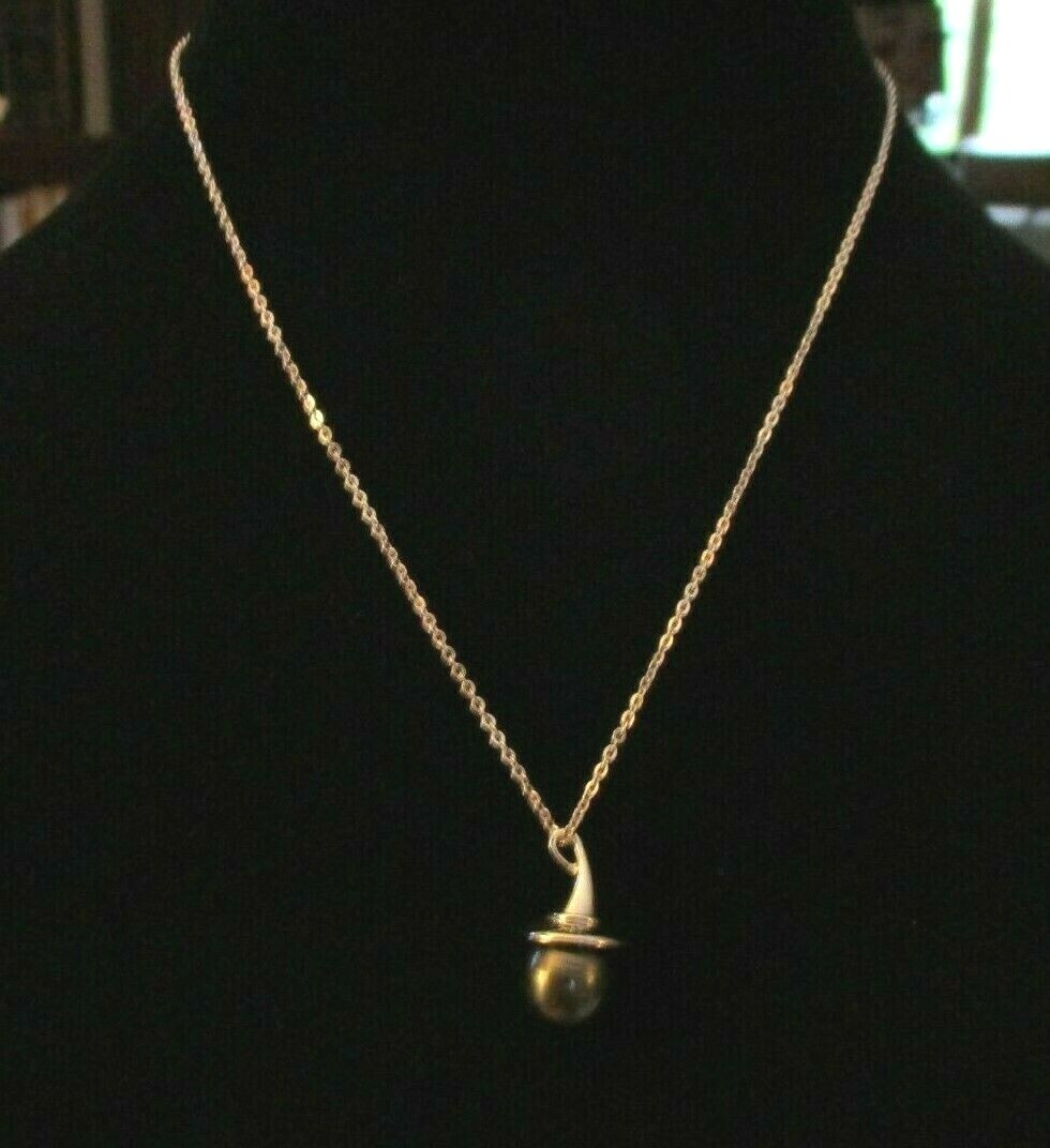 TARA “Hat” Tahitian Color Pearl Pendant on a 16-17″ .925 Sterling Silver Chain