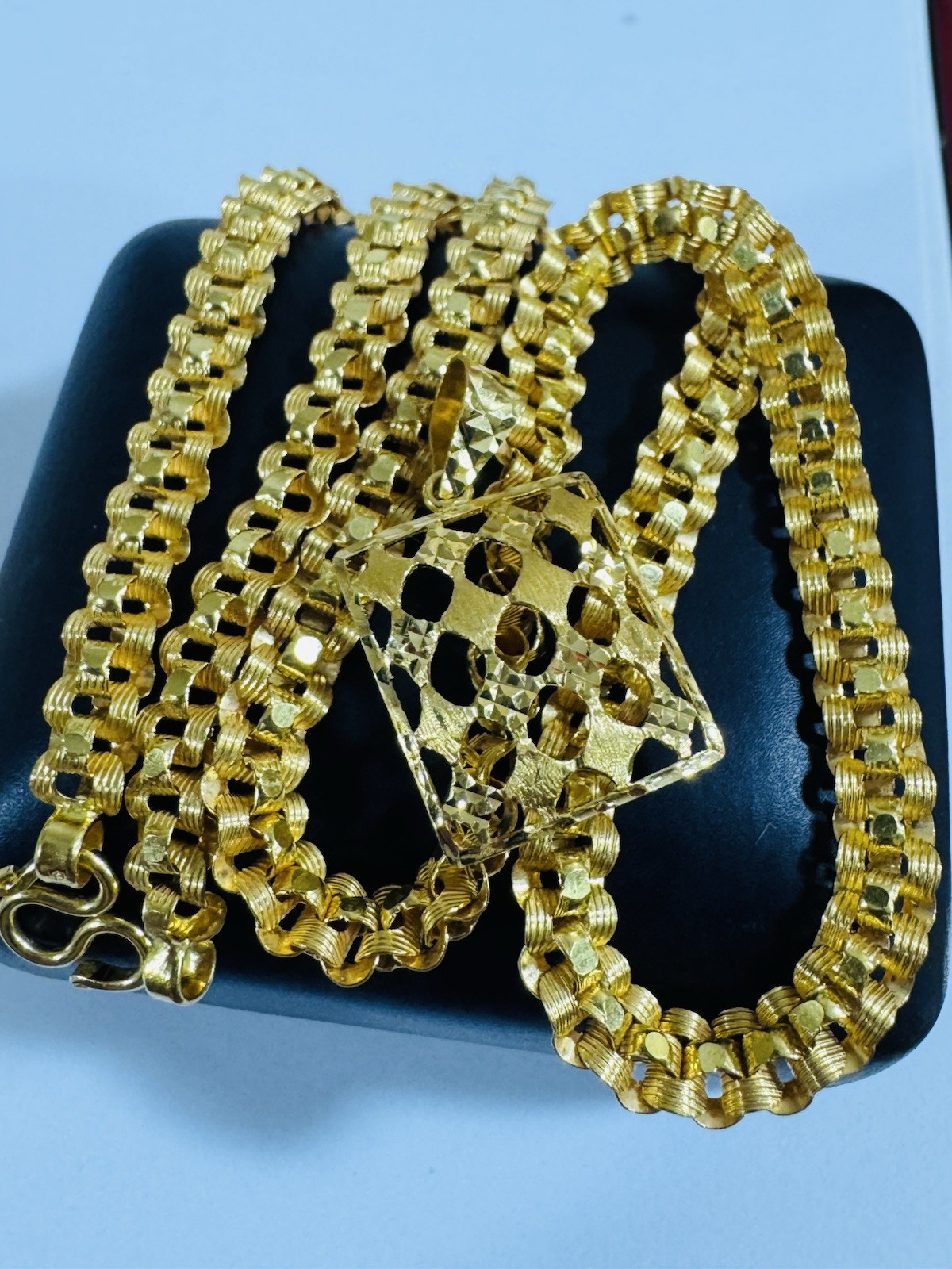 Solid 22K 916 Real Saudi Gold Rectangle Set Necklace 17”/17.5” Long 21.2g 6mm