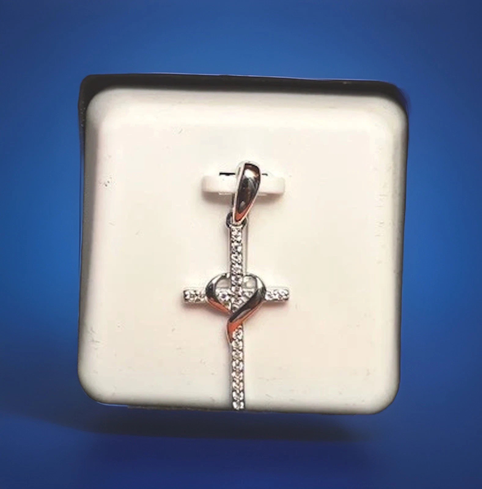 1.20Ct Round Cut Moissanite Cross Pendant 925 Sterling Silver White Gold Plated