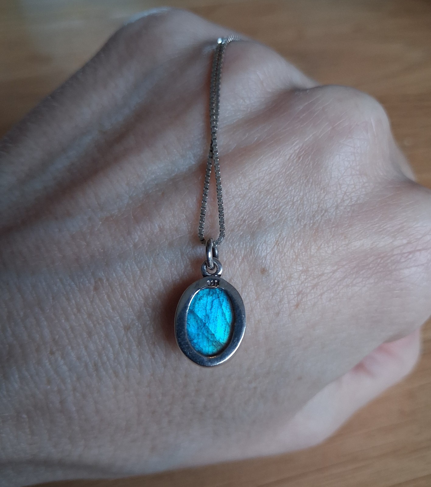 Sterling Silver Rich Blue Labradorite Cabochon Pendant Oval Box Chain Necklace