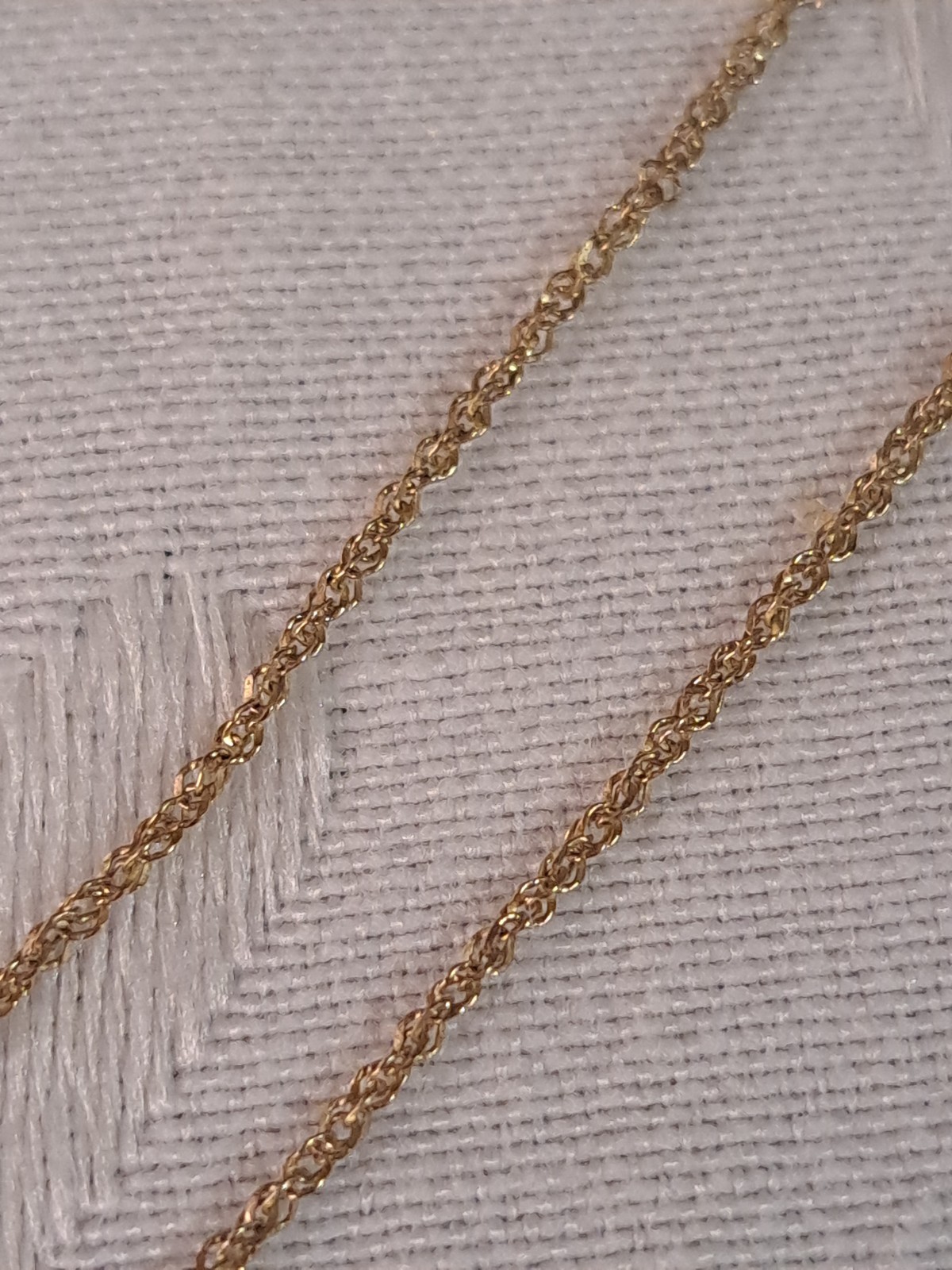 Dainty Solid 10K Yellow Gold Chain Necklace 1.07g Thin Sparkle Link Stamped CCJ