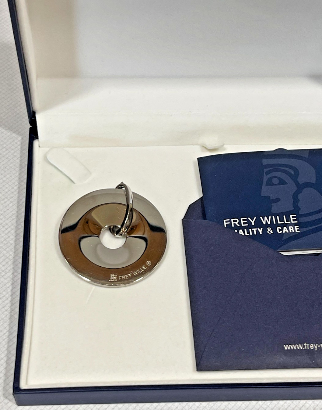 Frey Wille Ode to the Joy of Life Endless Love Fire Enamel Rhodium-Palladium Pen